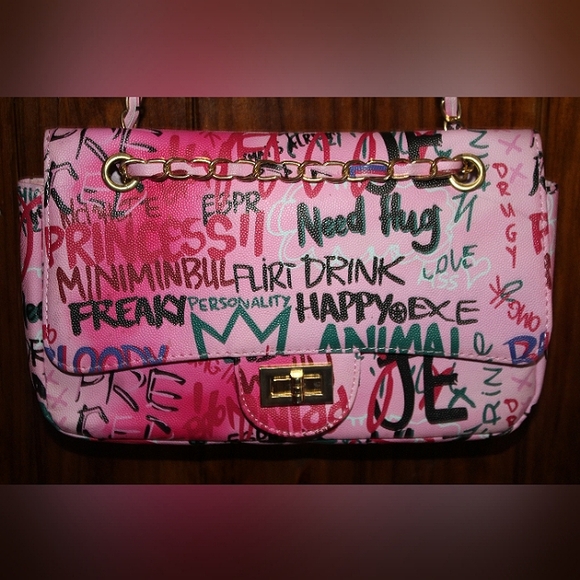 Graffiti purse - Picture 1 of 5